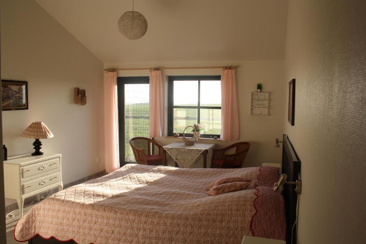 Bakkelund Bed & Breakfast Bed & Breakfast Borre Bilik gambar