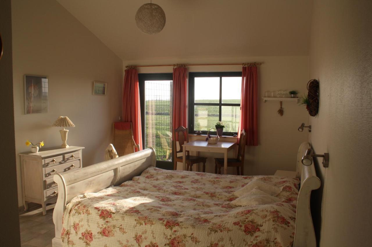 Bakkelund Bed & Breakfast Borre Bilik gambar